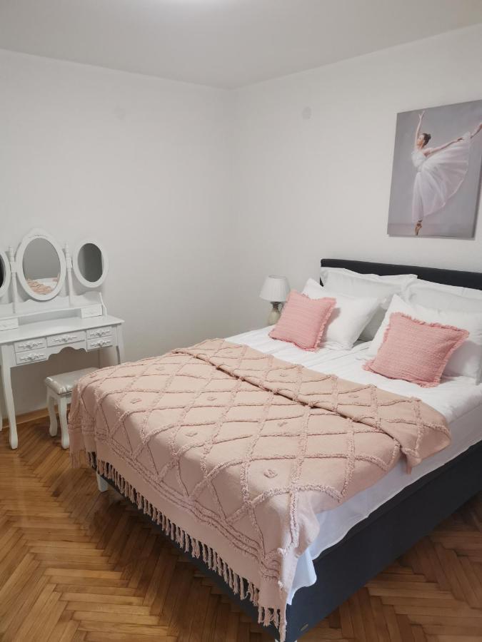 Hotel Kuca Jeka à Vrnjačka Banja Extérieur photo