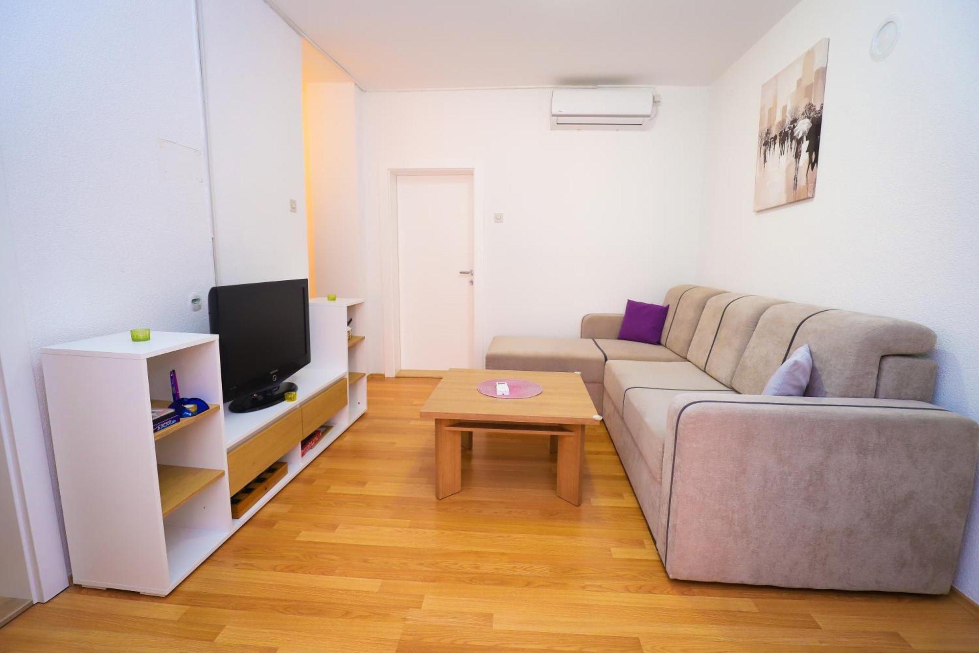 Hotel Kuca Jeka à Vrnjačka Banja Extérieur photo