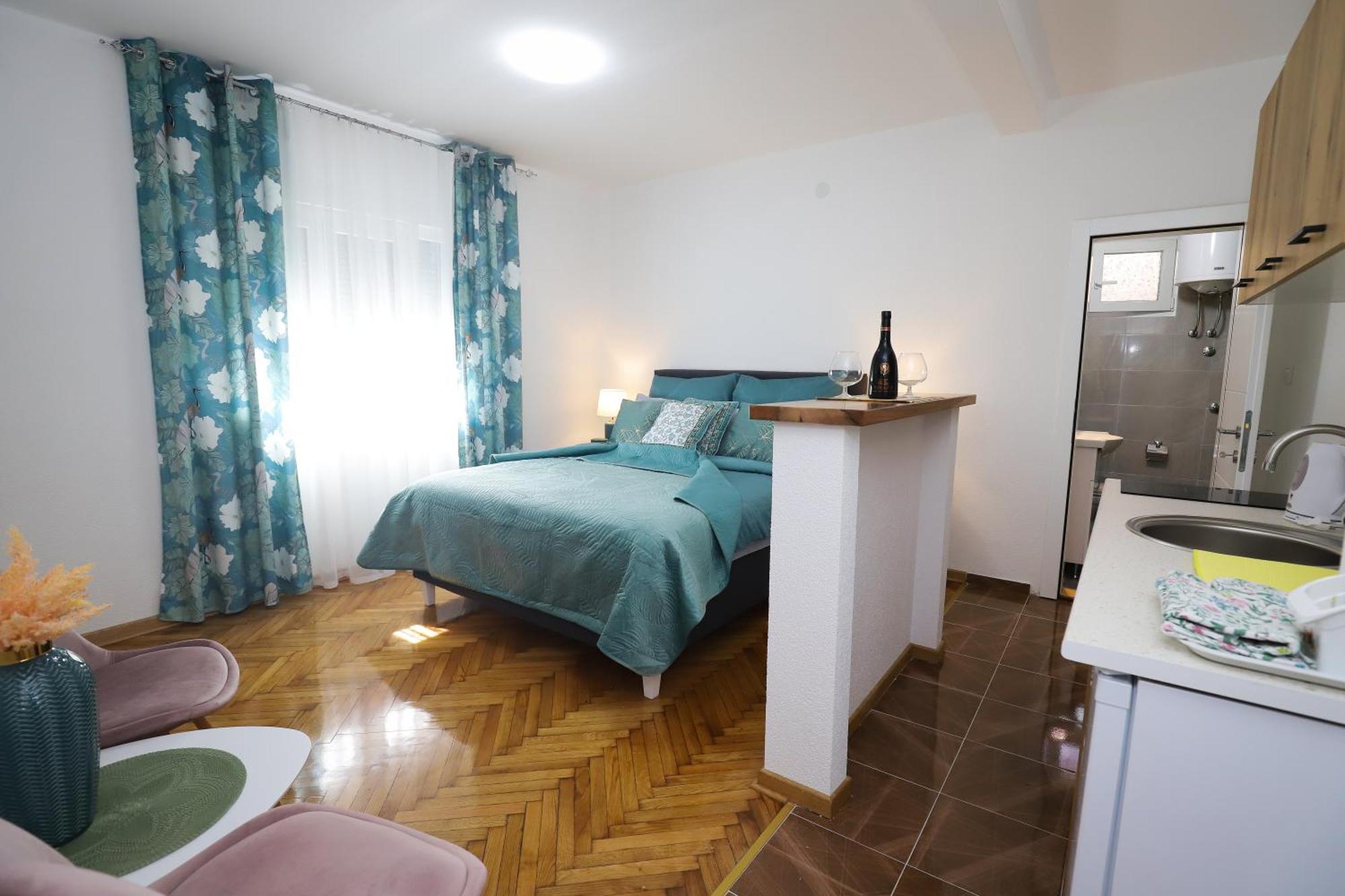 Hotel Kuca Jeka à Vrnjačka Banja Extérieur photo