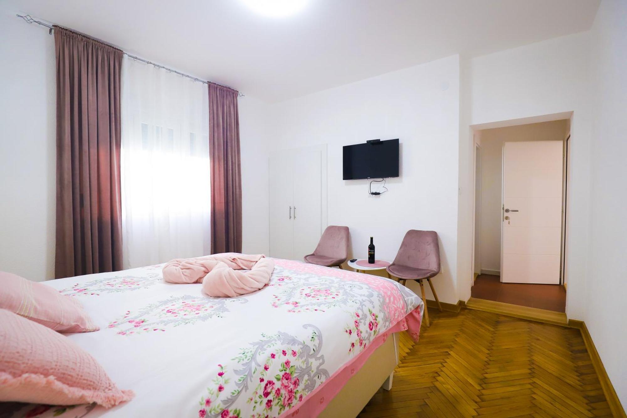 Hotel Kuca Jeka à Vrnjačka Banja Extérieur photo