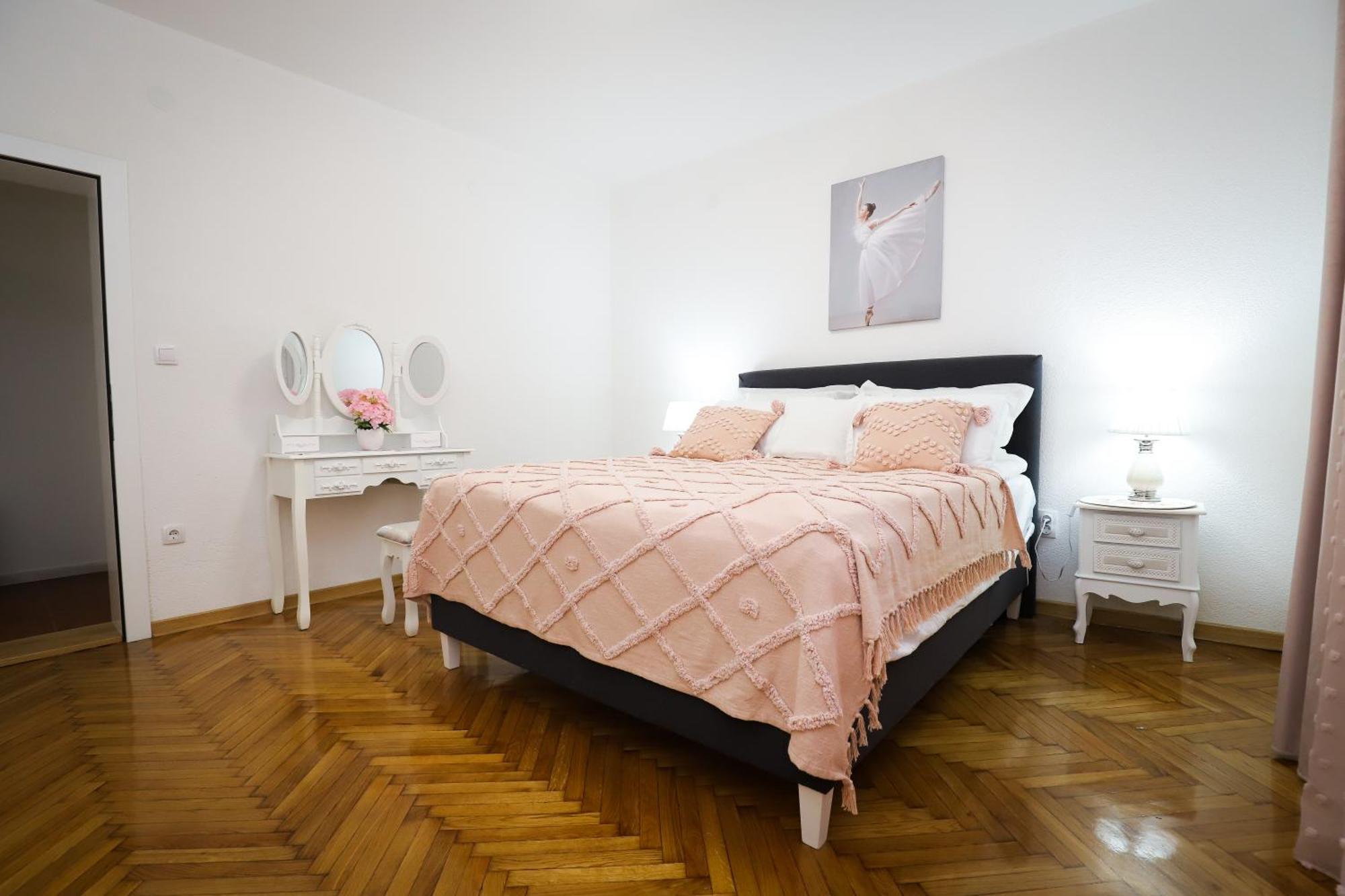 Hotel Kuca Jeka à Vrnjačka Banja Extérieur photo