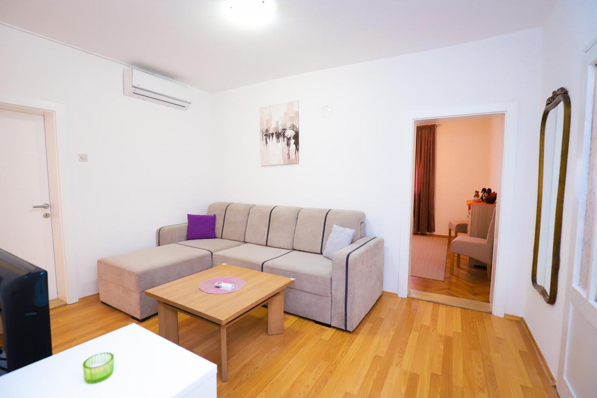 Hotel Kuca Jeka à Vrnjačka Banja Extérieur photo