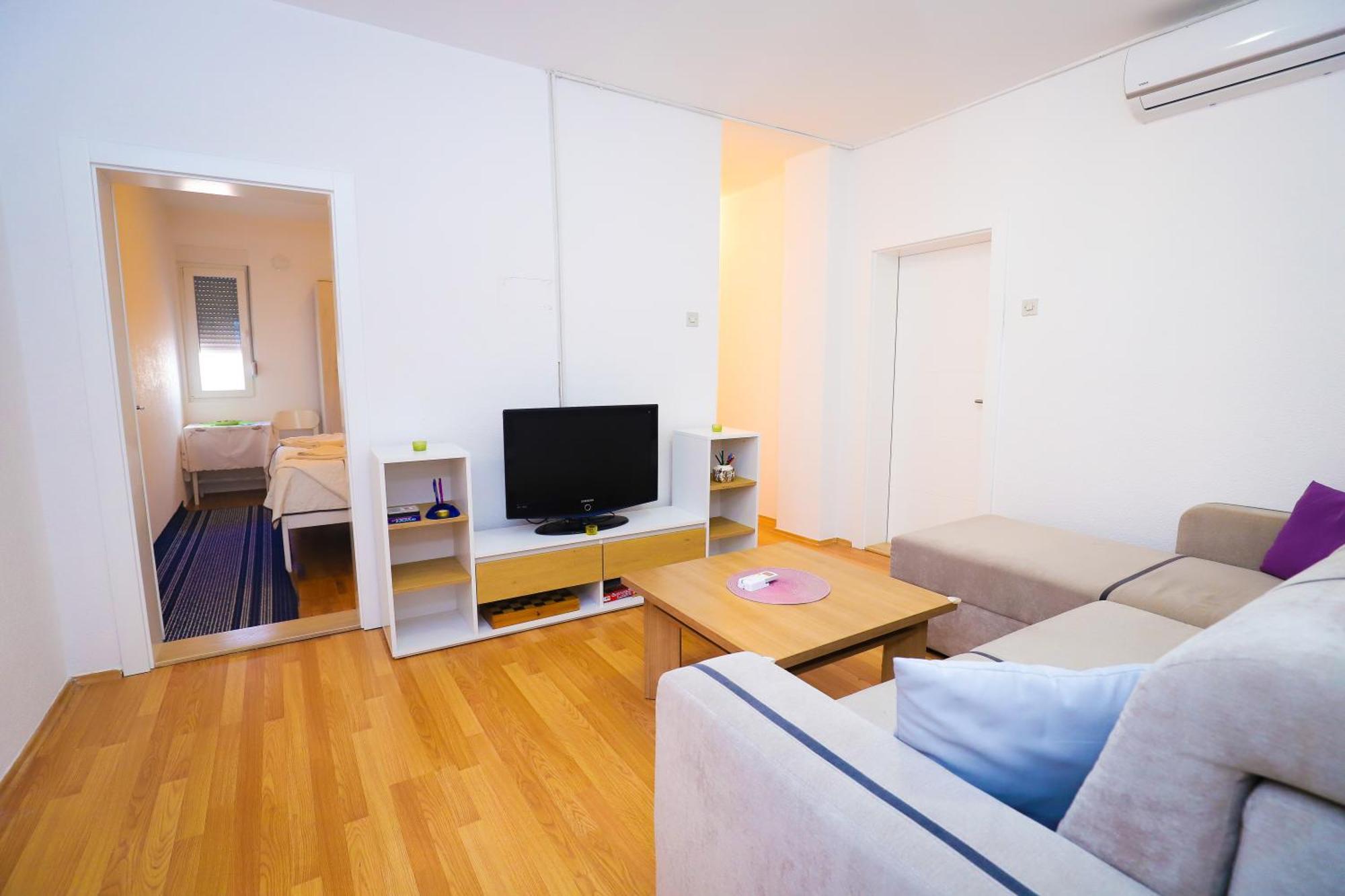 Hotel Kuca Jeka à Vrnjačka Banja Extérieur photo