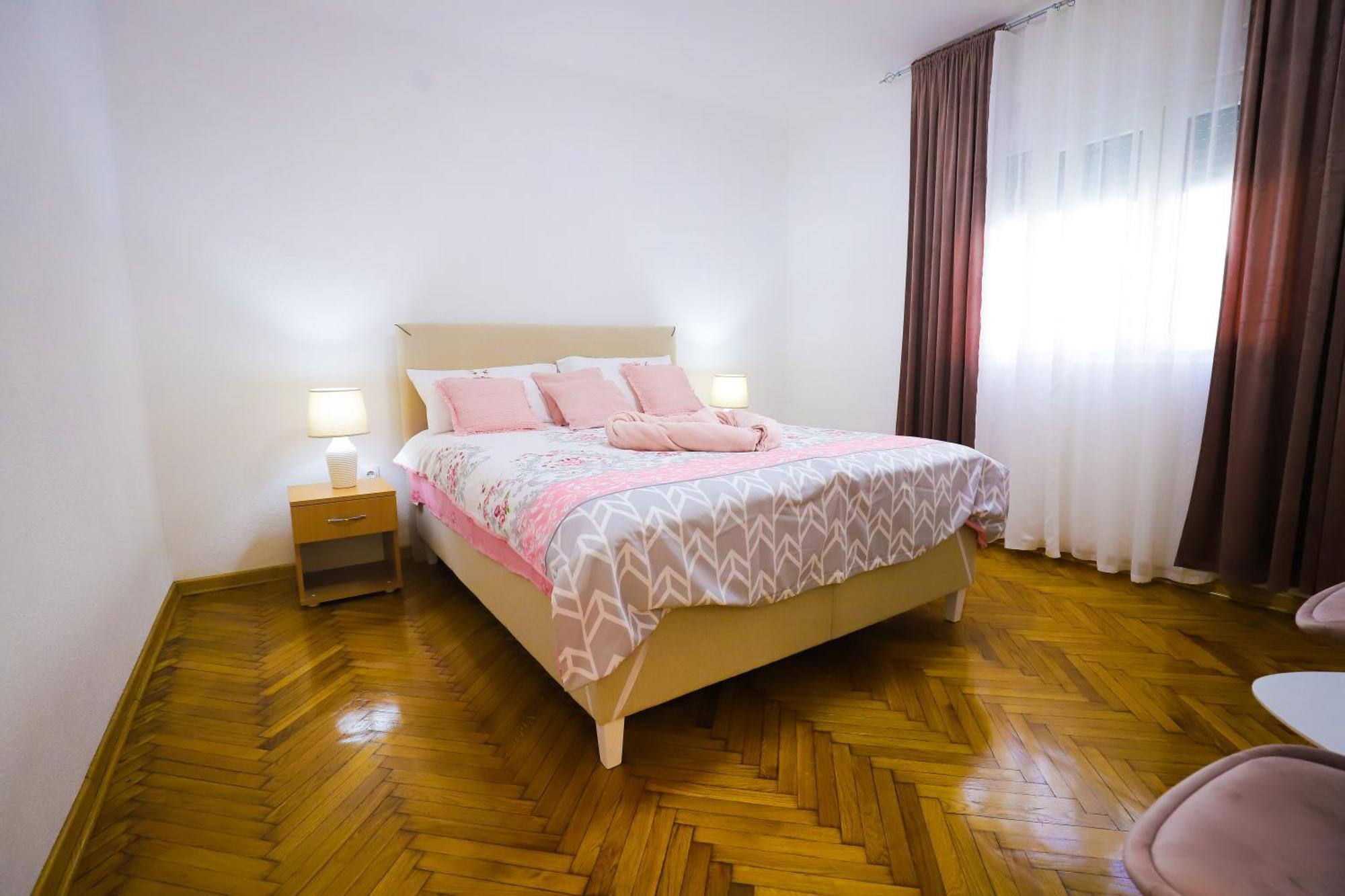 Hotel Kuca Jeka à Vrnjačka Banja Extérieur photo