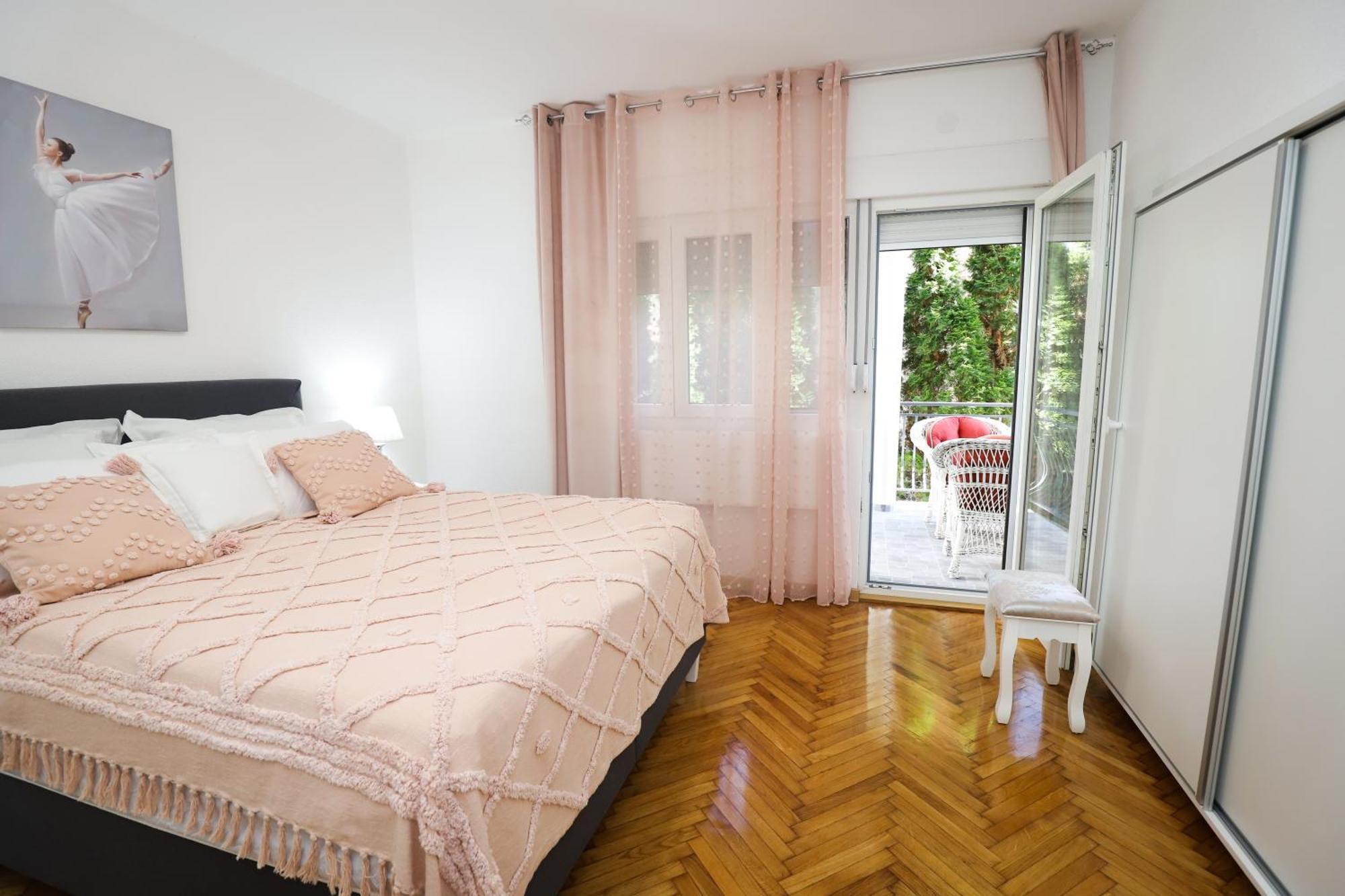 Hotel Kuca Jeka à Vrnjačka Banja Extérieur photo