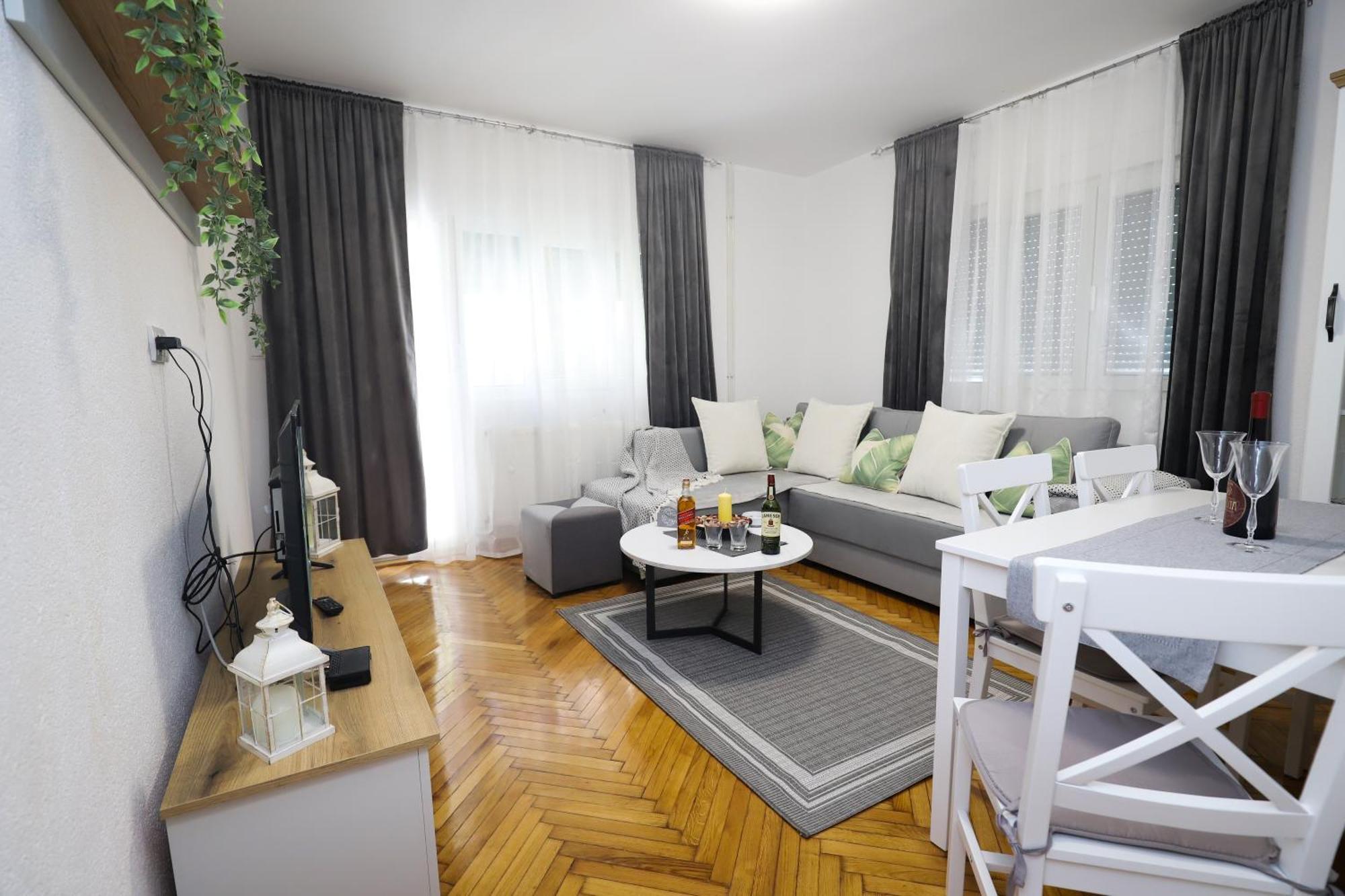 Hotel Kuca Jeka à Vrnjačka Banja Extérieur photo