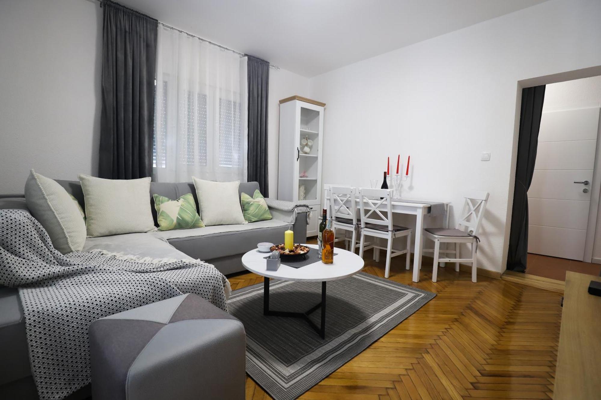 Hotel Kuca Jeka à Vrnjačka Banja Extérieur photo